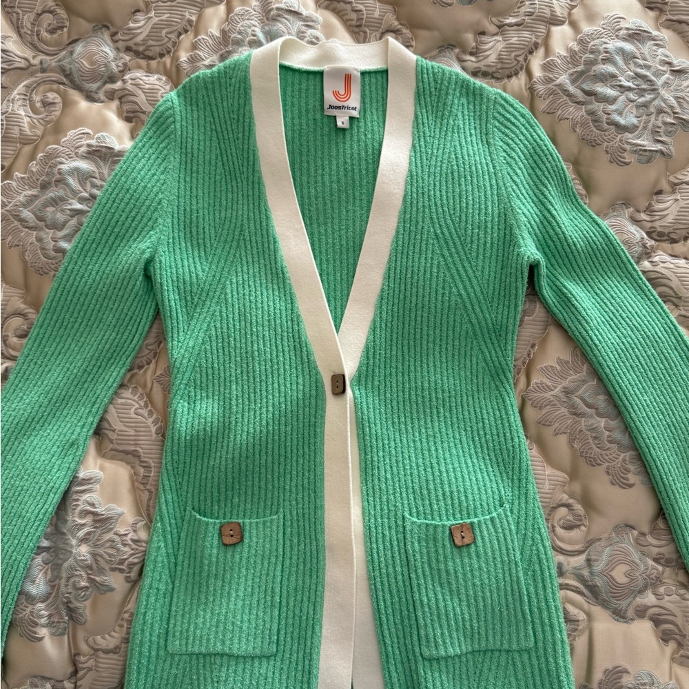 JoosTricot Green Cardigan and Pant set with White Trim